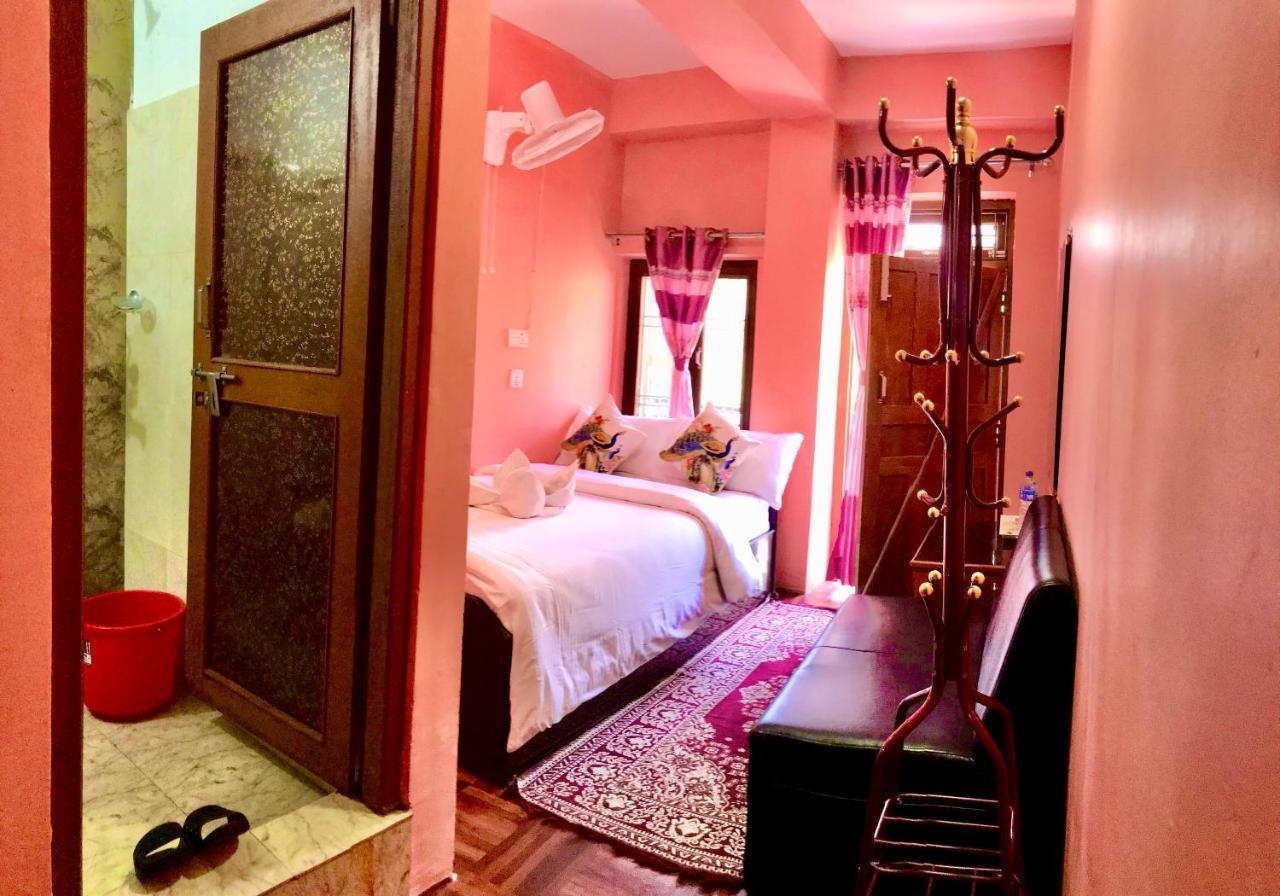 Shristi Hotel & Lodge Bandipur Buitenkant foto